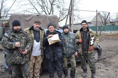 Никопольчане, ферросплавщики передают привет из зоны АТО (фото, видео)