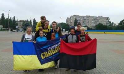 “Студентська Свобода” Нікополь провела пробіжку на честь дня народження Романа Шухевича