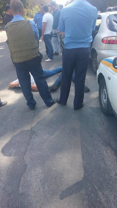 В Никополе полиция предотвратила попытку вооруженного налета на Новую Почту (фото, видео)