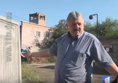 Новини 11 канал: Жителі Нікополя змушені терпіти сморід через відкачувальну фекальну станцію (відео)