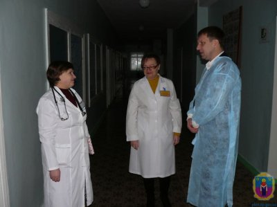 Міський голова Покрова привітав маленьких пацієнтів дитячого відділення ЦМЛ